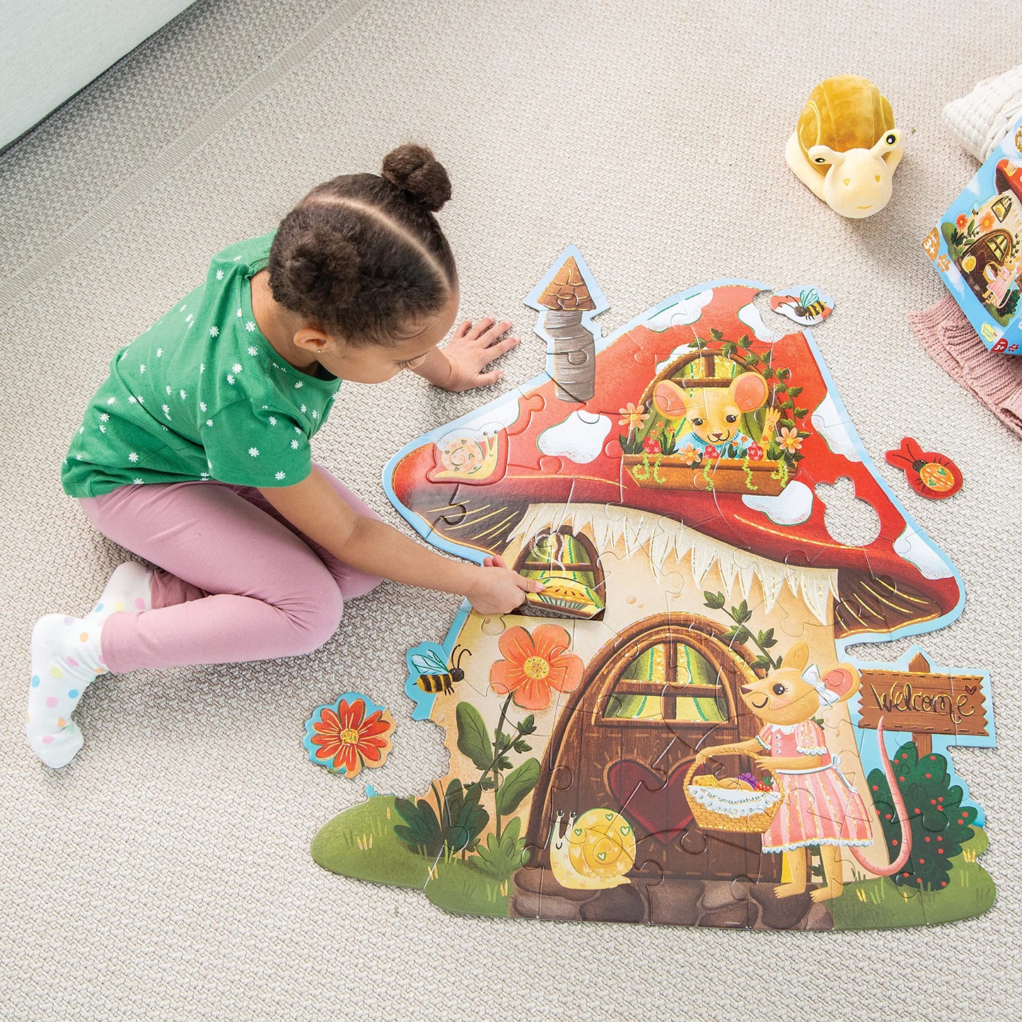 Peaceable Kingdom Giant Floor Puzzle – Mushroom House with Unique Shapes (Ages 3+)
