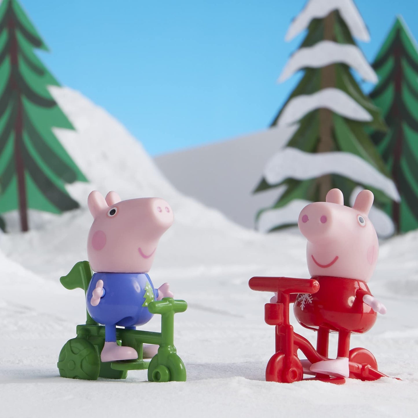 Peppa Pig Peppa’s Kids Advent Calendar – 24 Surprises & 4 Holiday Family Figures | Ages 3+