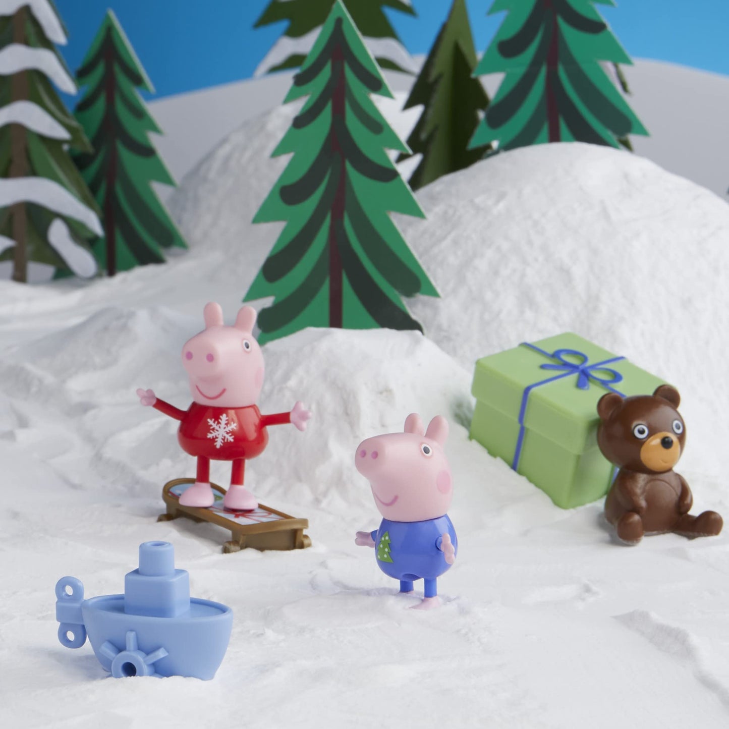 Peppa Pig Peppa’s Kids Advent Calendar – 24 Surprises & 4 Holiday Family Figures | Ages 3+