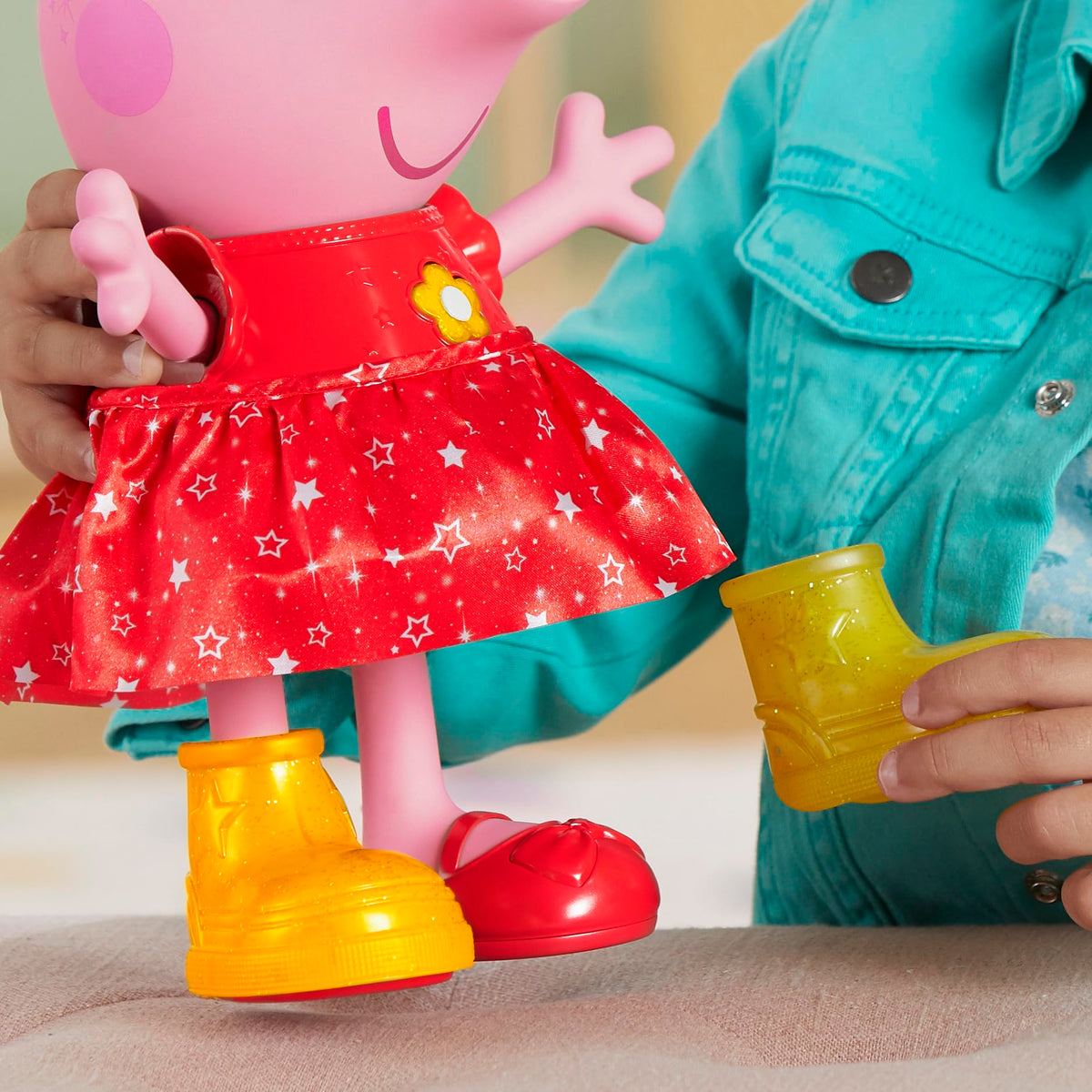 Peppa Pig Muddy Puddles Party Doll — Interactive Singing & Dancing Toy for Preschoolers (Ages 3+)