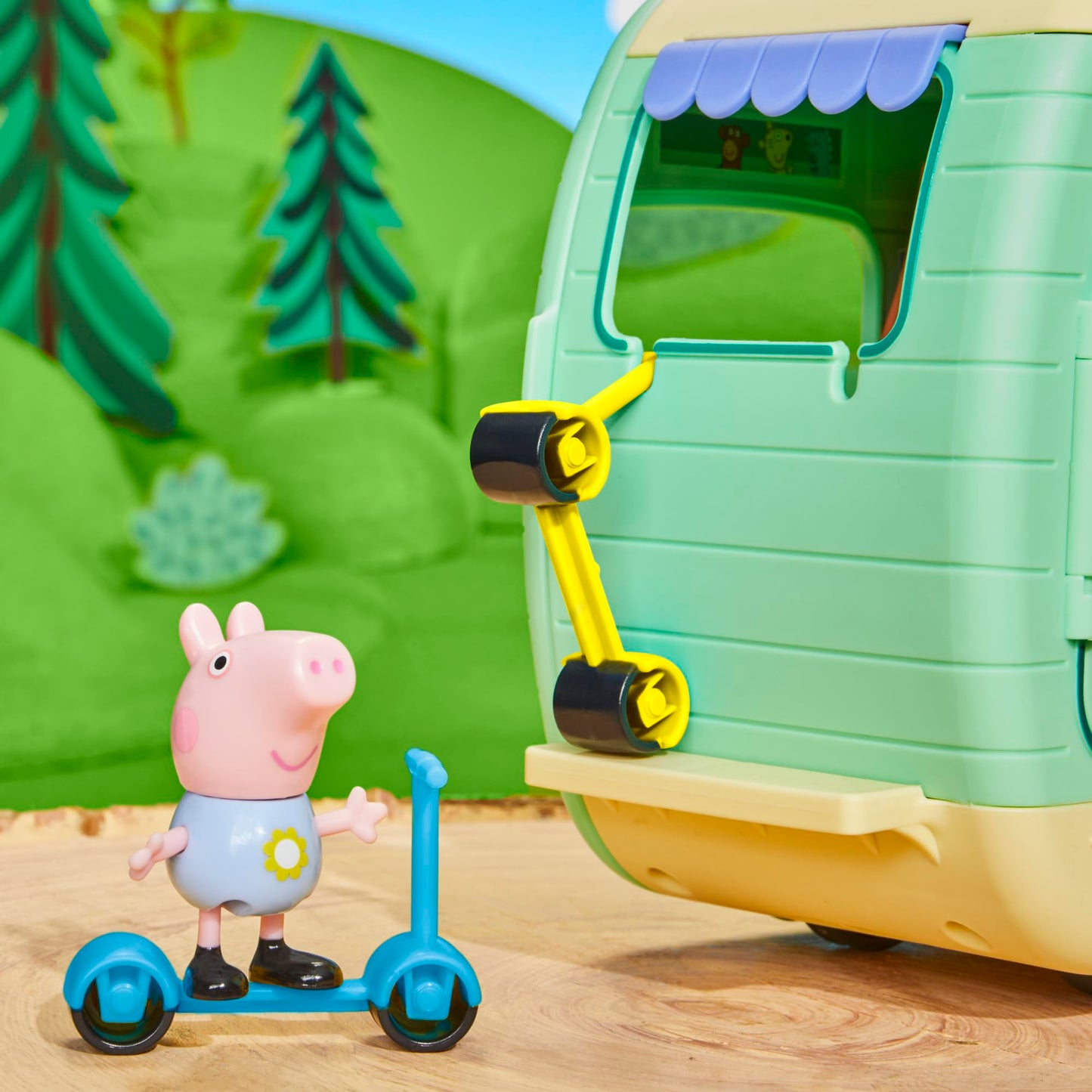 Peppa Pig Caravan Playset – 3 Figures, 6 Accessories | Preschool Toy Gift (Ages 3+)