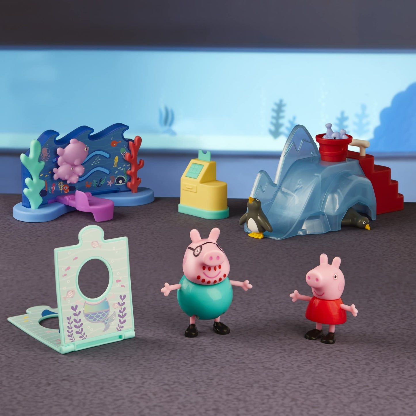 Peppa Pig Peppa’s Adventures Aquarium Adventure Playset – 4 Figures & 8 Accessories | Ages 3+