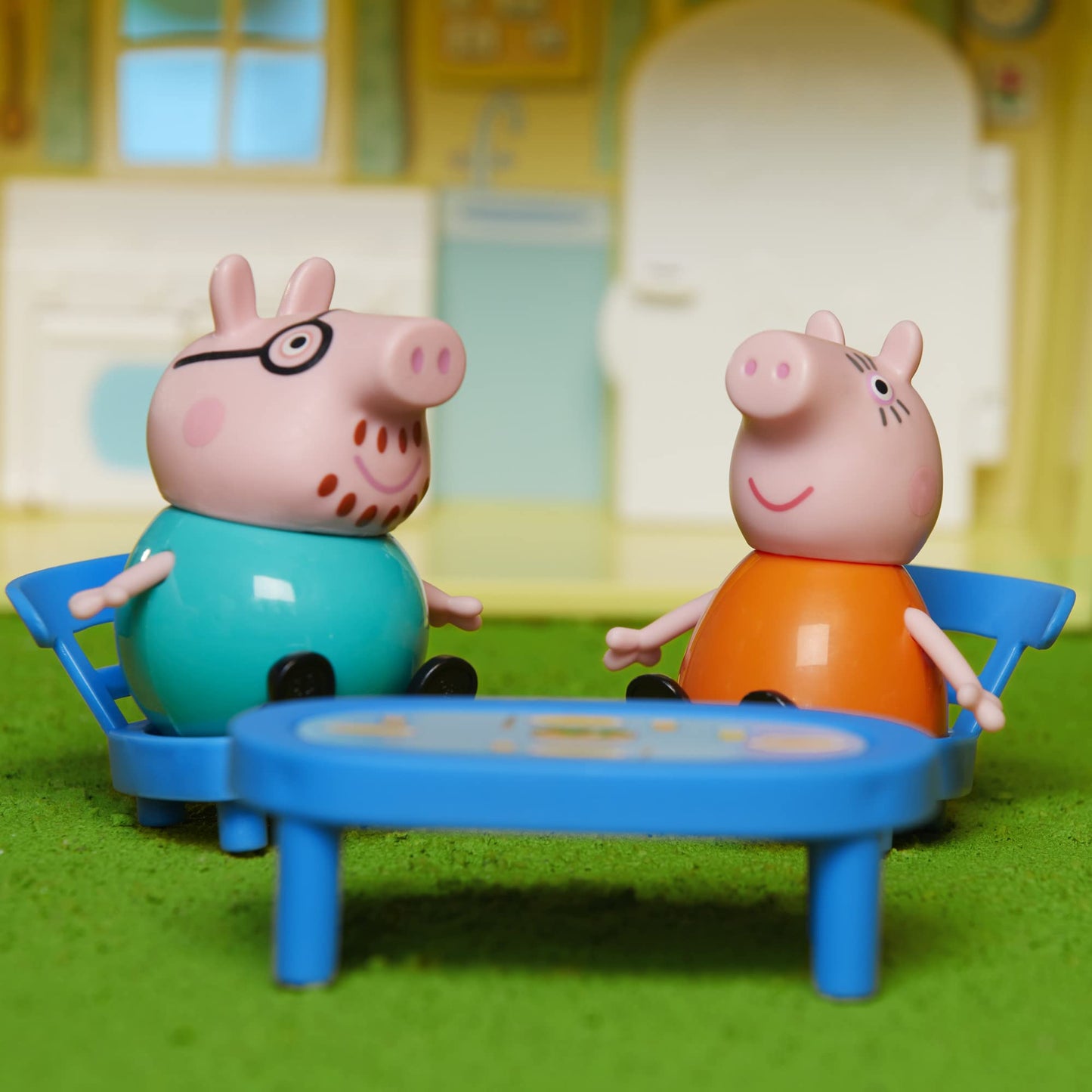 Peppa Pig Toys: Peppa's Family Home Combo – 2-Story House Playset with 4 Figures & Red Car | Preschool Toys for 3+ (Amazon Exclusive)