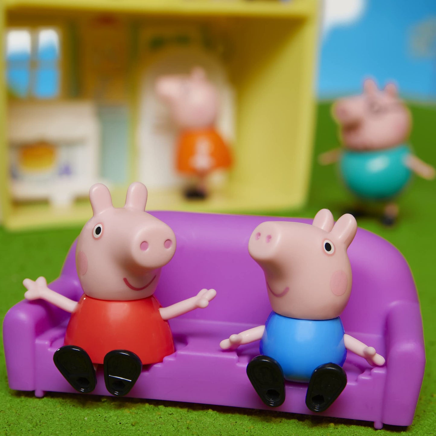 Peppa Pig Toys: Peppa's Family Home Combo – 2-Story House Playset with 4 Figures & Red Car | Preschool Toys for 3+ (Amazon Exclusive)
