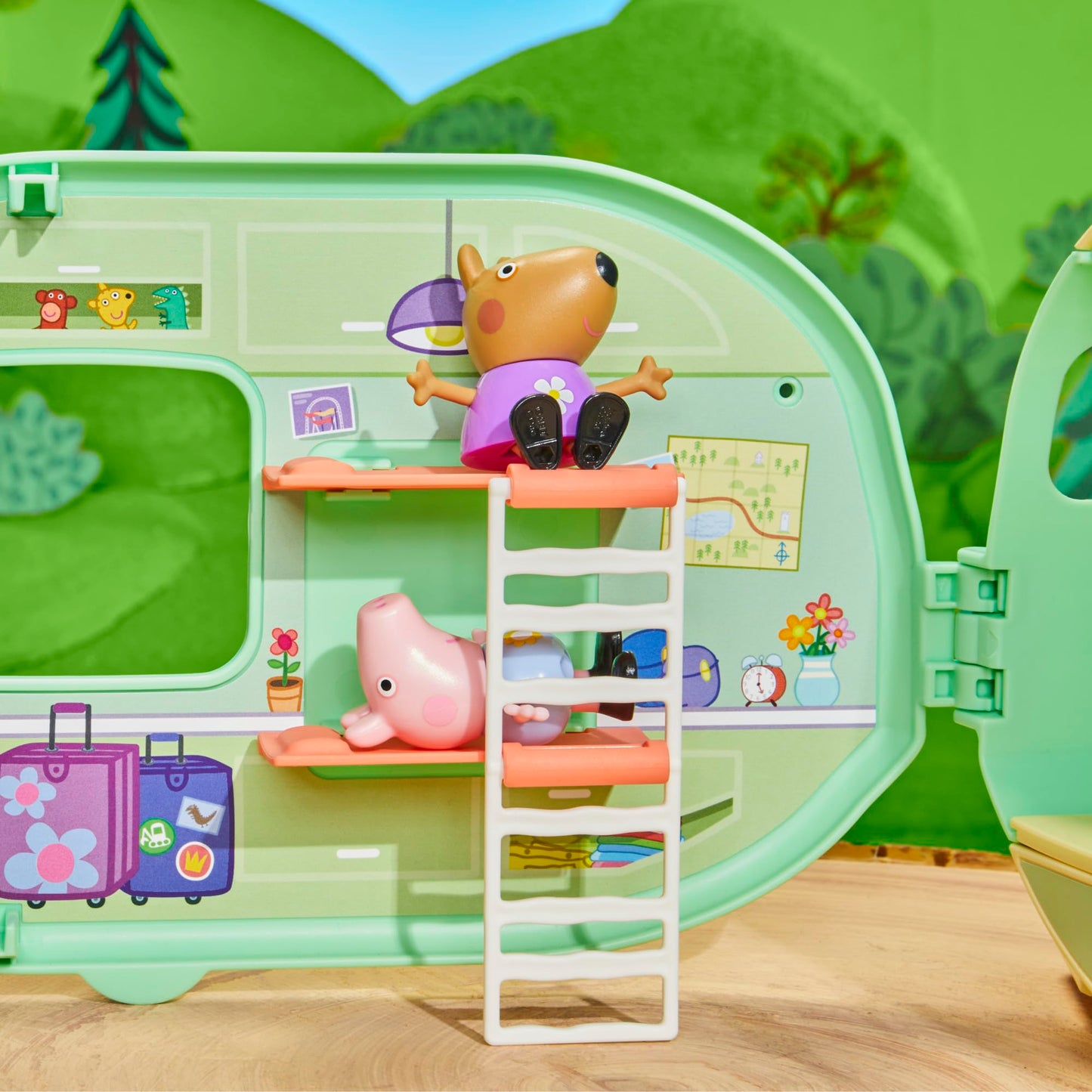 Peppa Pig Caravan Playset – 3 Figures, 6 Accessories | Preschool Toy Gift (Ages 3+)