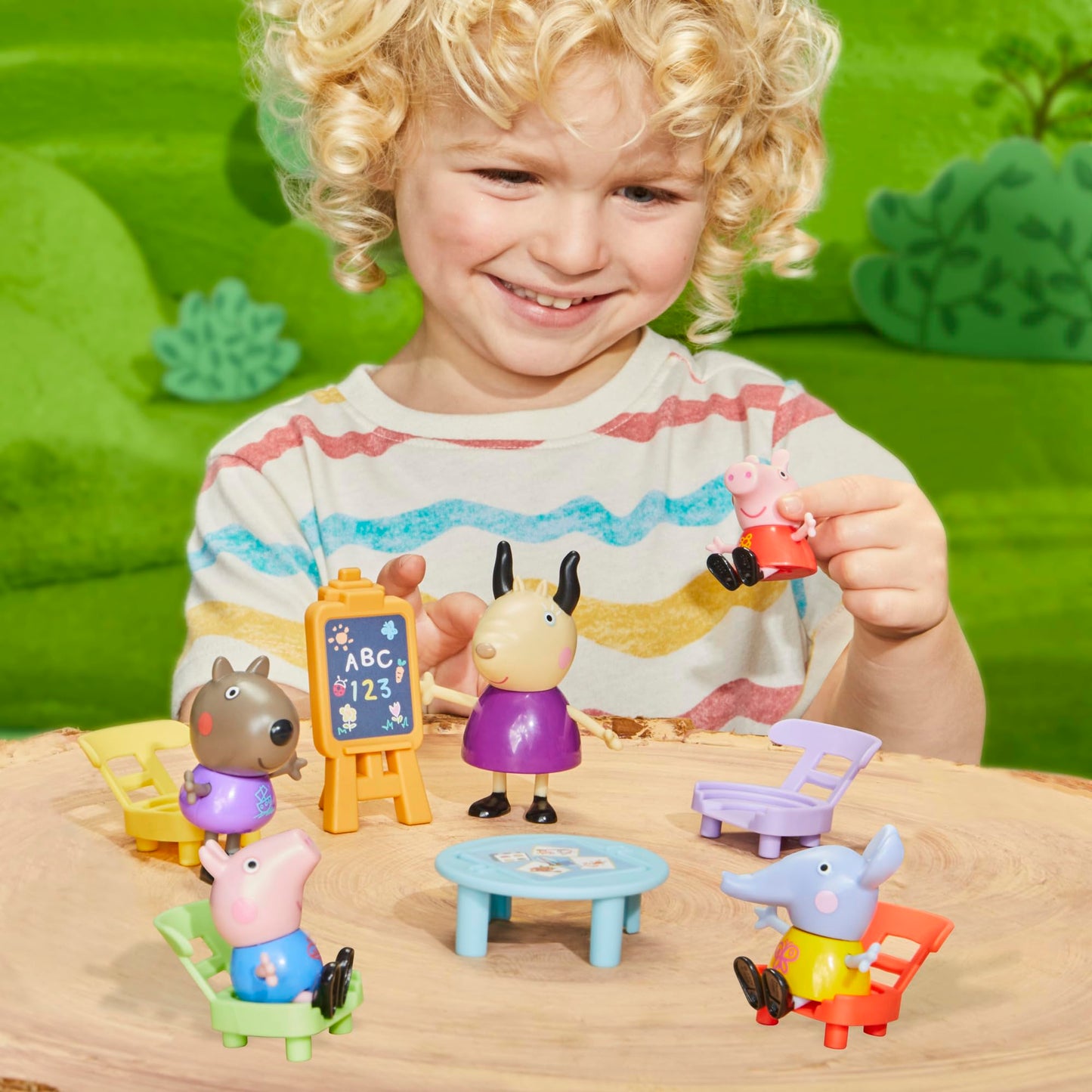 Pep Peppas Playgroup | Peppa Pig 5 Figures & Classroom Accessories Playset
