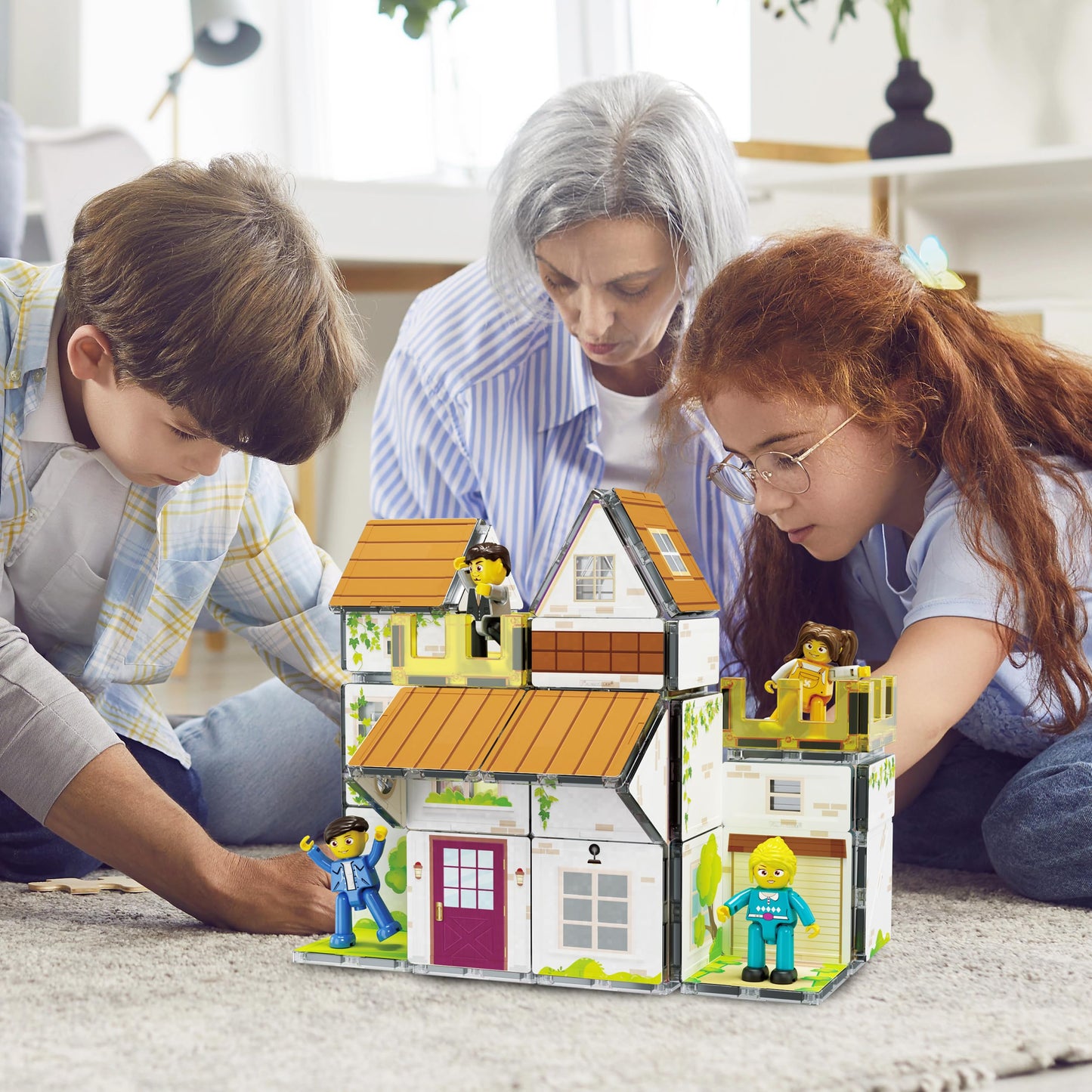 PicassoTiles Magnet Tile Family Homestead Doll House Playset with 8 Character Figures, Double-Sided Tiles, STEM Learning Kit PTQ06