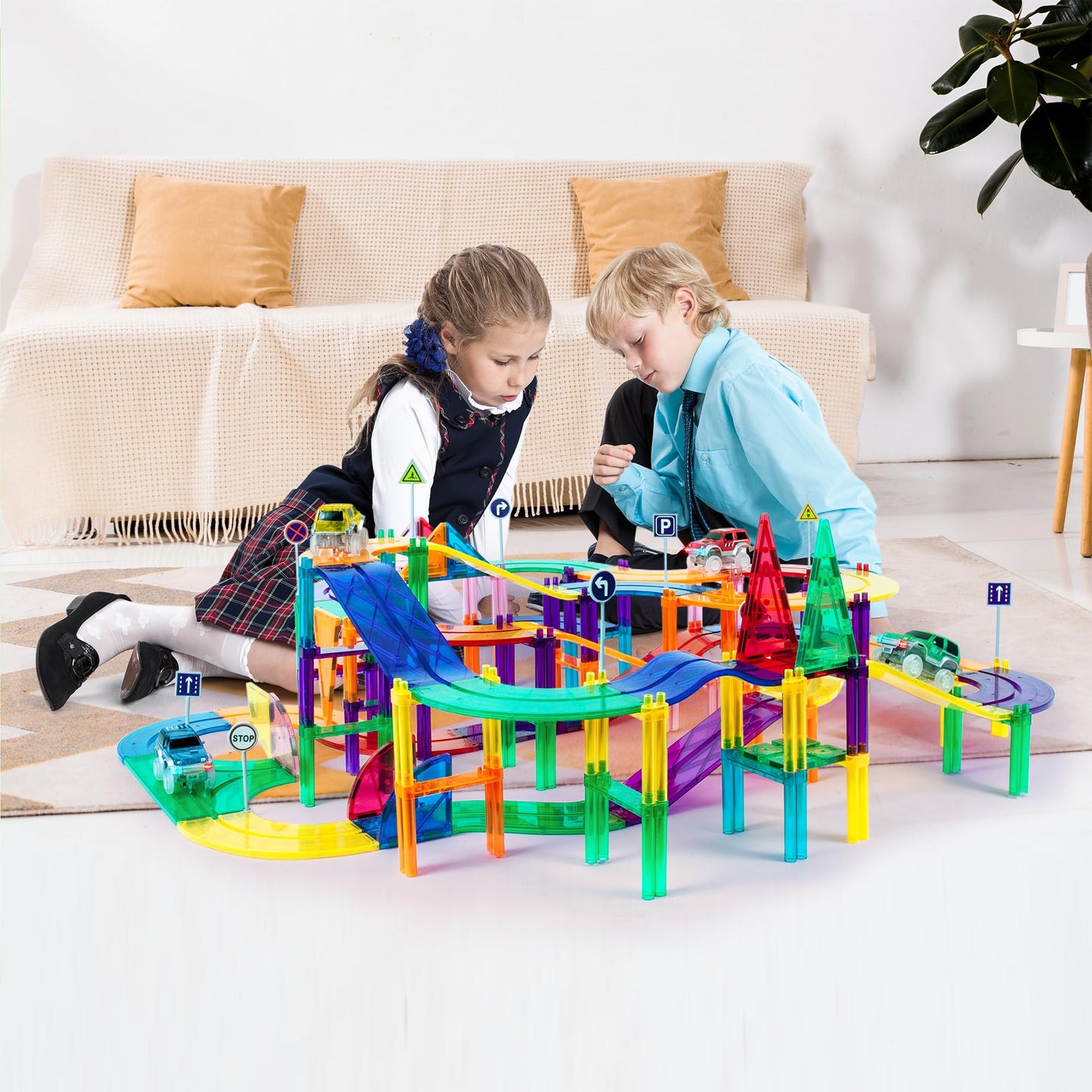 PicassoTiles 150-Piece Race Car Track Magnetic Tile STEM Toy Set with 4 Cars
