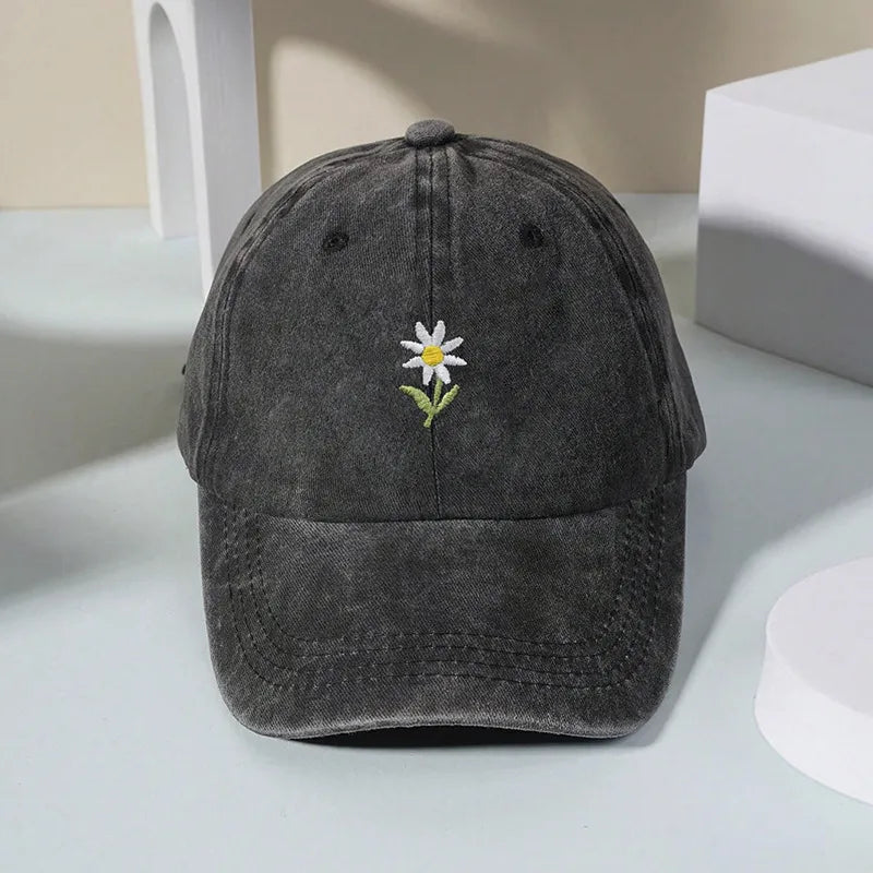 Unisex Classic Style Daisy Curved Eaves Baseball Cap