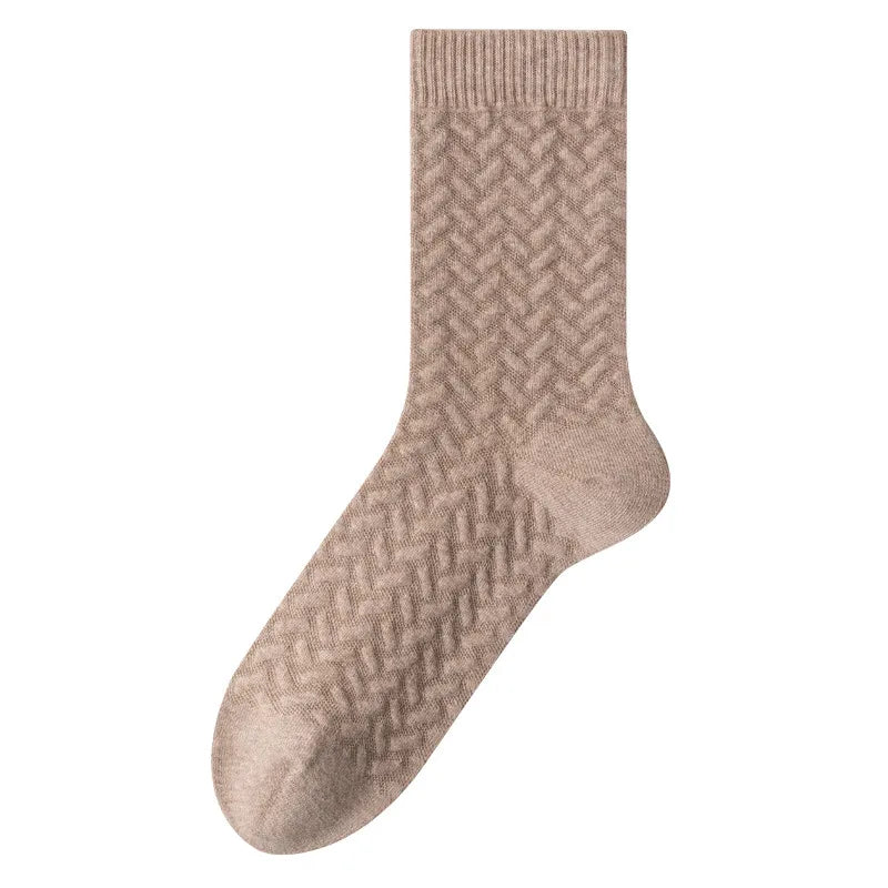 men's casual simple style solid color cotton crew socks a pair
