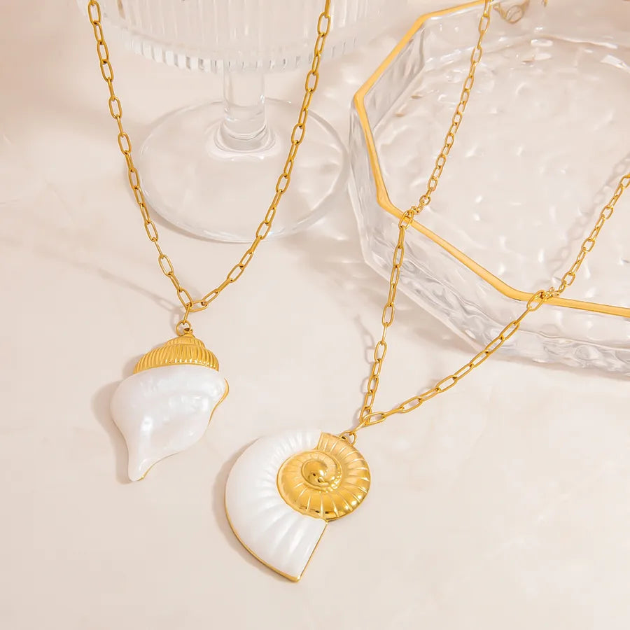 Wholesale Jewelry Glam Luxurious Conch 304 Stainless Steel 18K Gold Plated Paperclip Chain Pendant Necklace