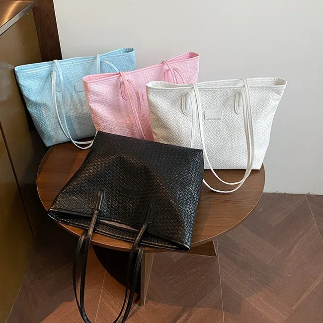 New  Women's Bag All-Match Underarm Bag Fashion Shoulder Bag Commuter Tote Large Capacity Handbag New Style Bag
