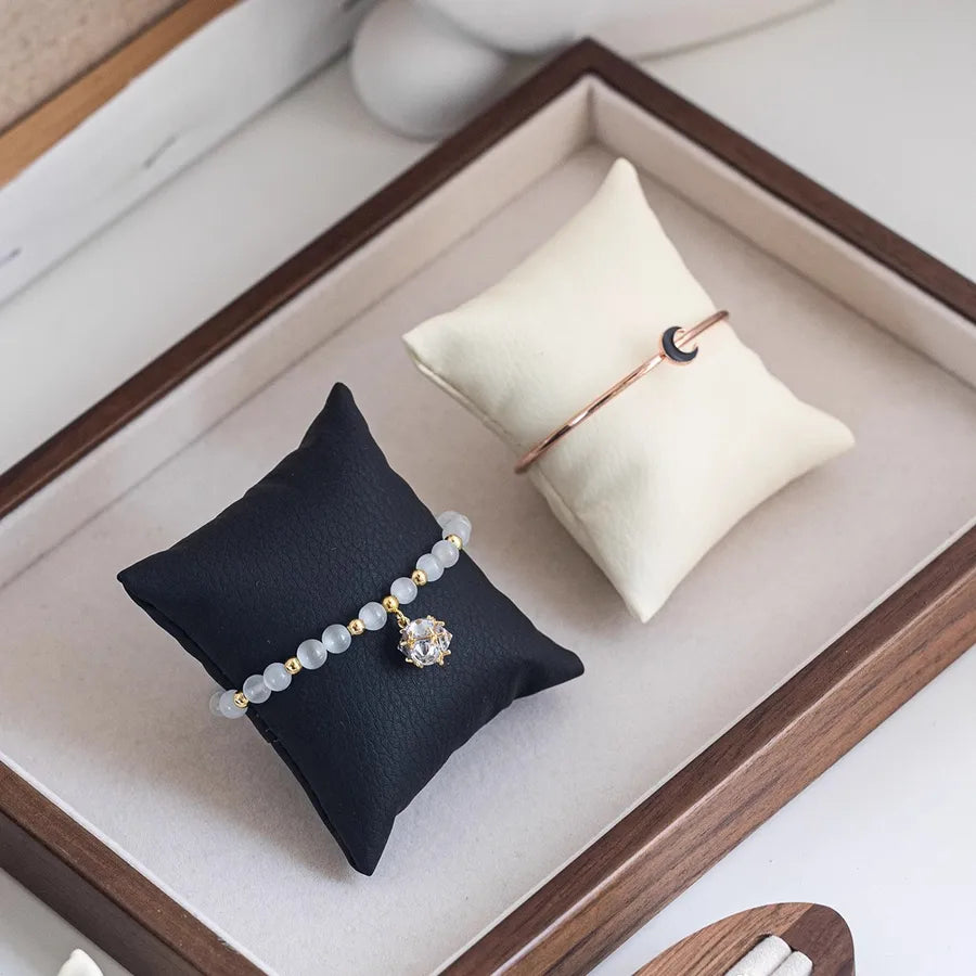 Velvet Fabric Bracelet Display Stand Counter Top Sponge Cushion Leather Surface Jewelry Accessory Premium Feeling Integrated Style