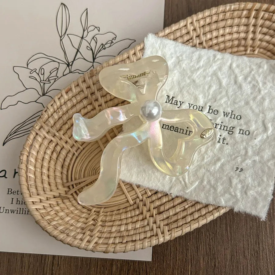 Light Luxury Elegant Butterfly Pearl Zircon Hair Clip for Women Summer Niche Design High-end Shark Clip Large Hair Bun Claw Clip
