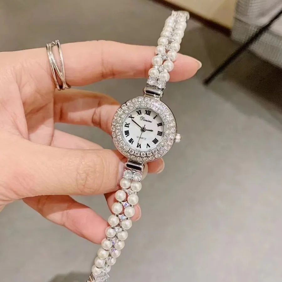 Elegant Streetwear Round Jewelry Buckle Quartz Watch Women's Watches