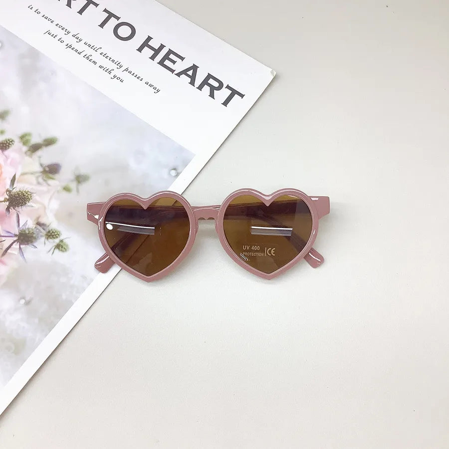 New Fashionable Unisex Children's Sunglasses UV400 Protection Heart-Shaped Design Versatile Candy Colors Baby Glasses