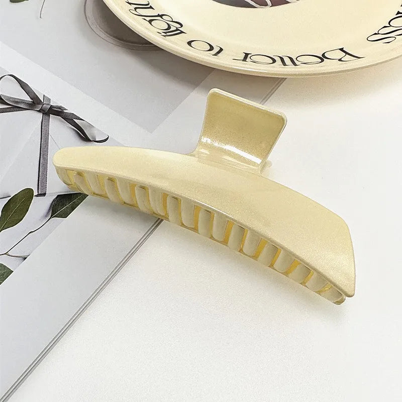 Thick Acrylic Hair Clips Cute Sweet Dopaamine Crown Grab Clips Shark Fin Sensation Solid Color Hair Clips For Women