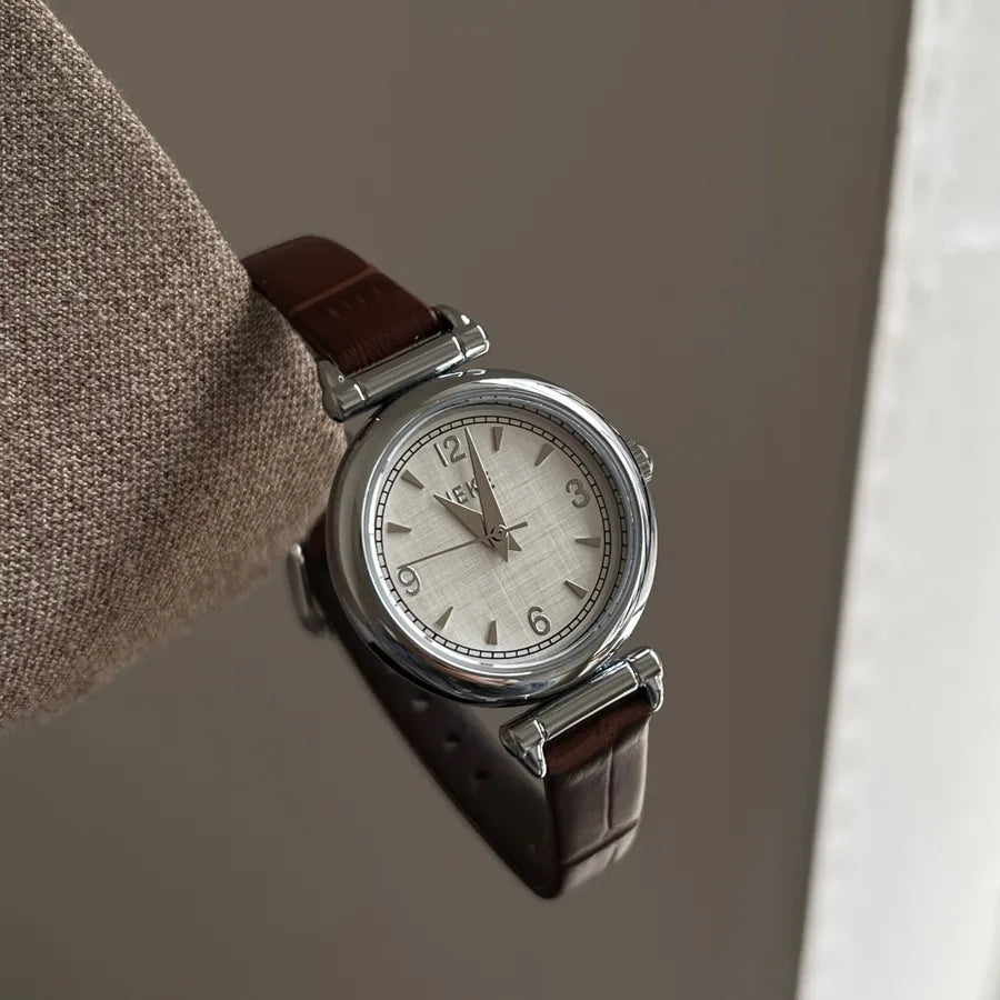 Casual Luxurious Simple Style Round Solid Color Single Folding Buckle Buckle Quartz Watch