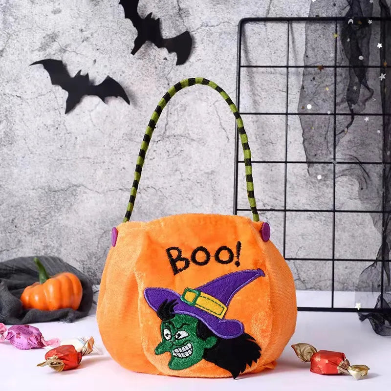 a halloween simple cartoon pumpkin shape shoulder bag