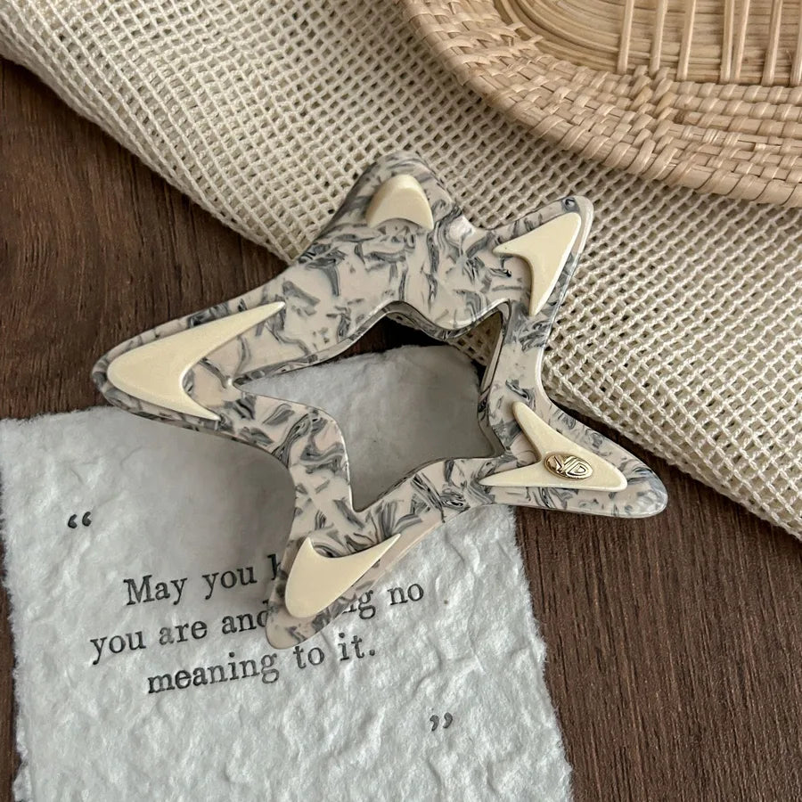 Elegant Large Hollow Star Hair Clip Women's Style Hair Accessories Shark Clip Back Of Head Hair Decorations Fashionable Hair Grips