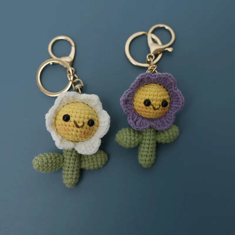 1 Piece Cute Pastoral Flower yarn Women's Bag Pendant Keychain