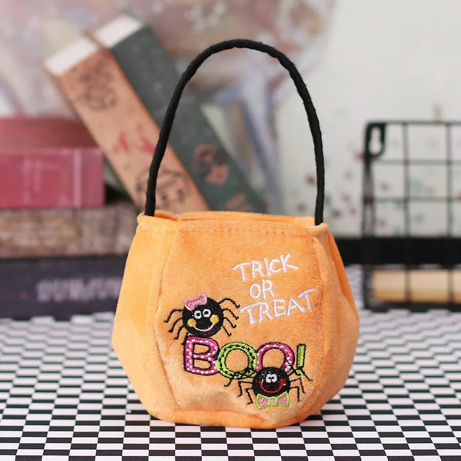 Halloween Decorations 3D Pumpkin Shaped Children's Gift Candy Bag Creative Handheld Festival Decoration Velvet Material