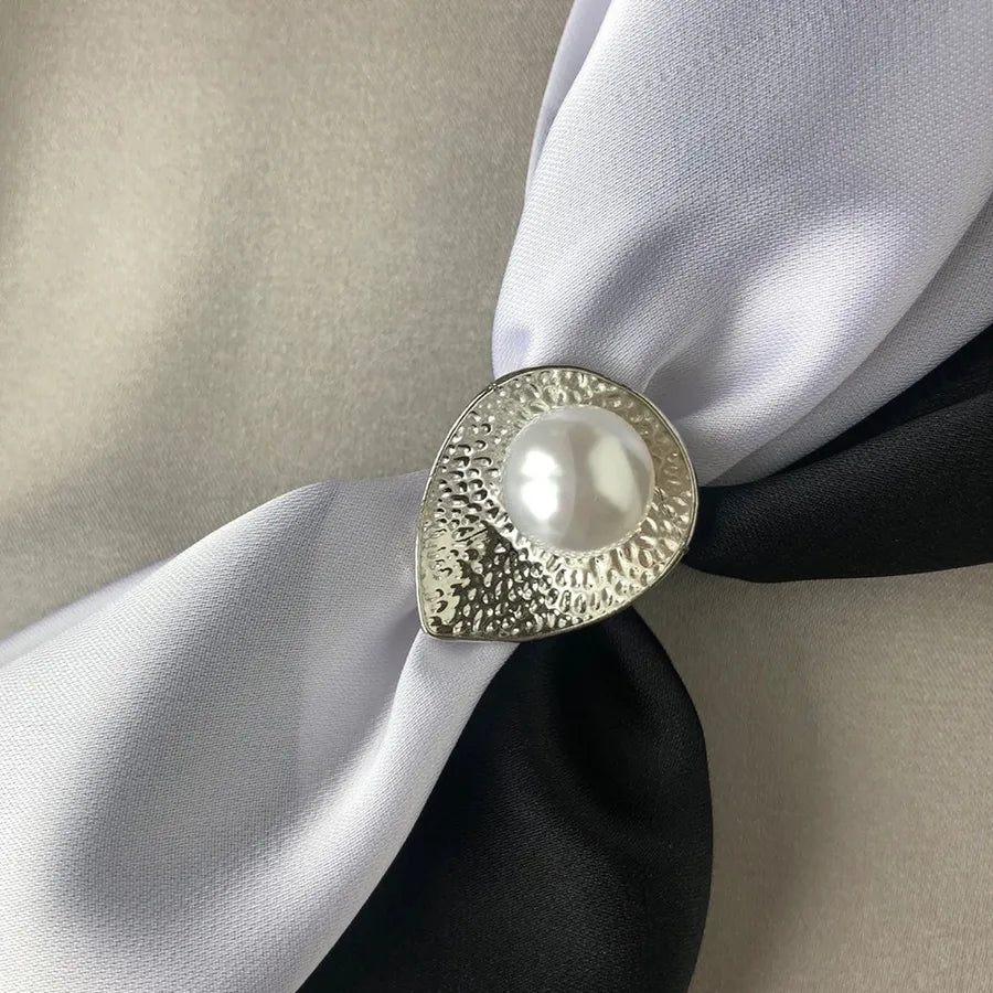 Sweet Flower Alloy Women's Scarf Ring