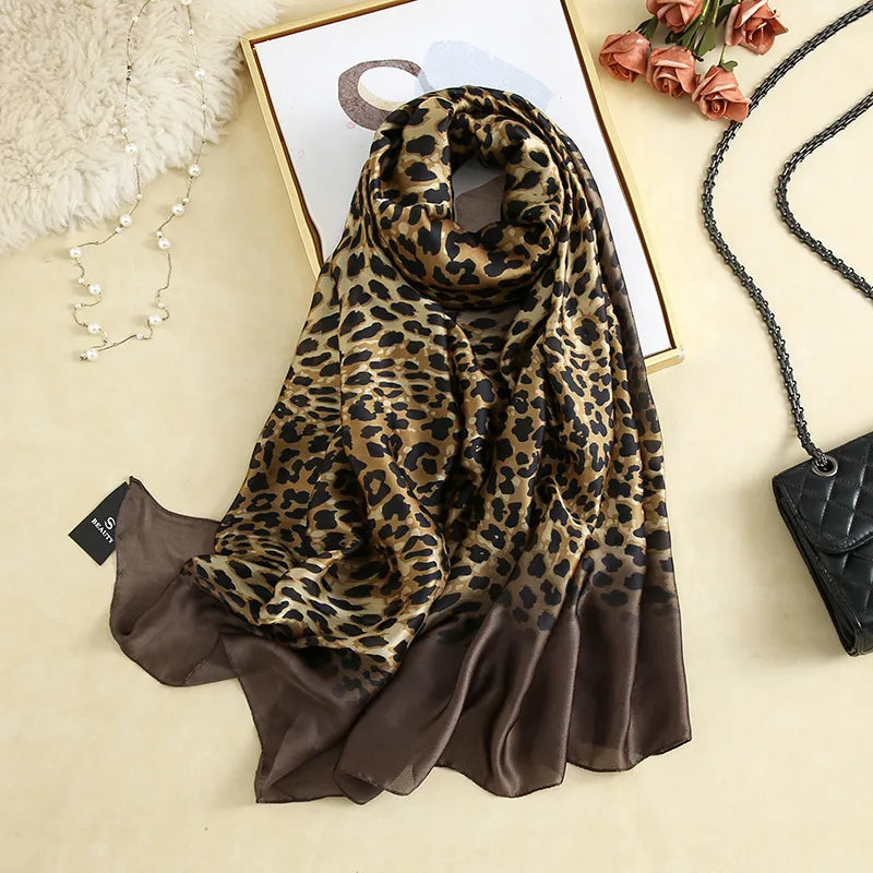 Women's Retro Streetwear Leopard Polyester Printing Scarf