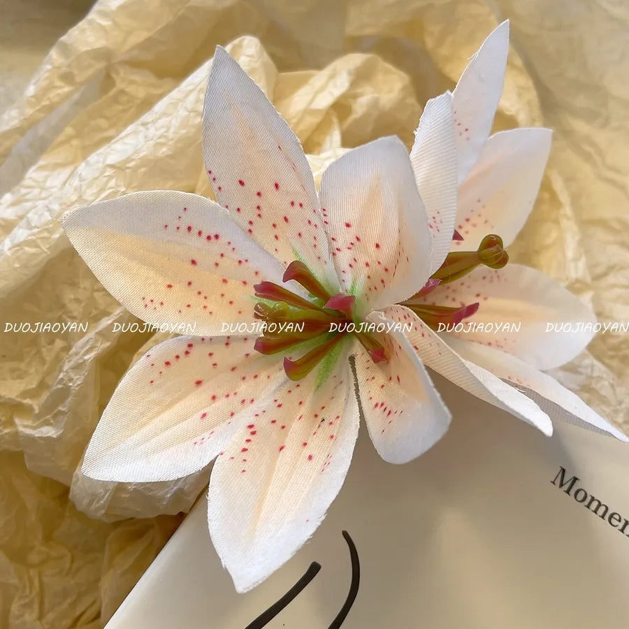 Elegant Pastoral Women's Flower Cloth Hair Clip Hair Claws