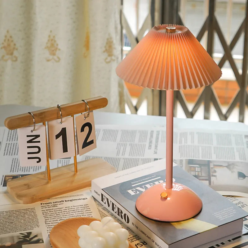 Nordic Fabric Lampshade Charging Living Room Bedside Creative Atmosphere Reading Practical Gift Display Table Lamp