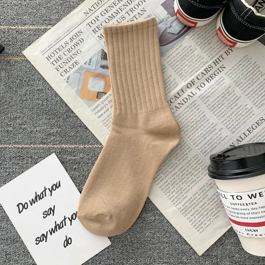 Women's Simple Style Solid Color Polyester Jacquard Crew Socks A Pair