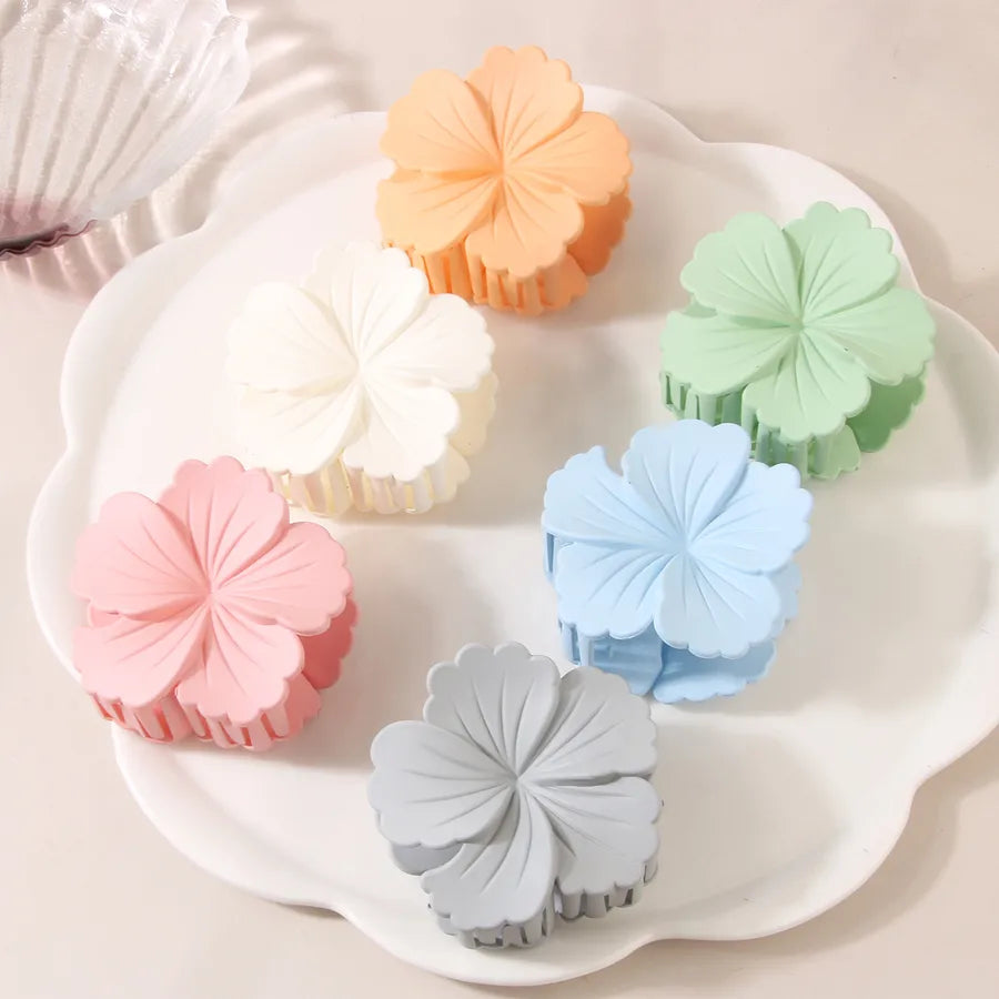Sweet Women's Plumeria Plastic Stoving Varnish Hair Claws