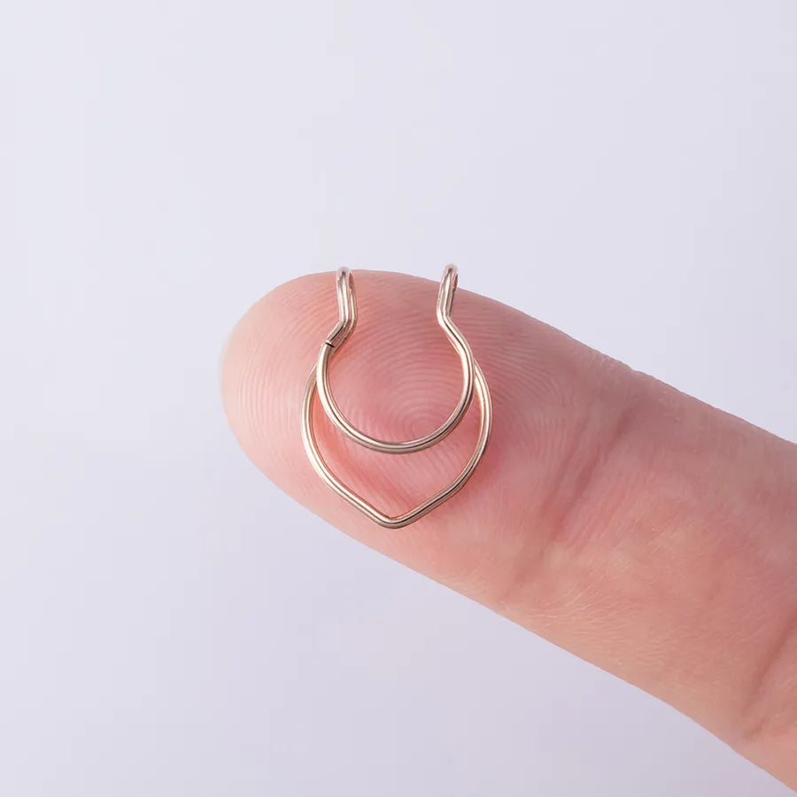 simple style solid color stainless steel nose ring 1 piece
