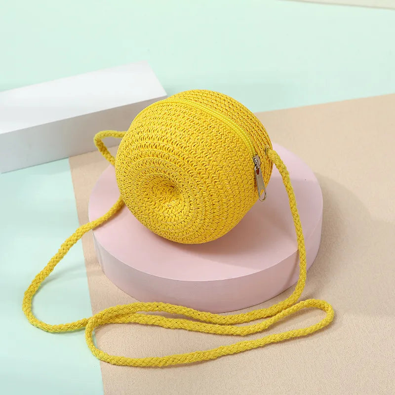 Internet Celebrity Summer Cute Little Apple Straw Bag Woven Straw Bag Women  New Seaside Holiday Mini Messenger Bag