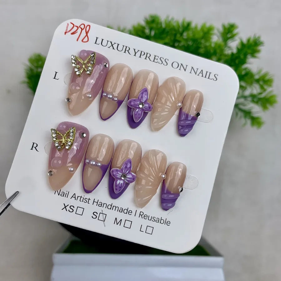 Handmade Detachable Shell Sculpture Cat Eye Almond Nails Ice Transparent Floral Design Wearable False Nails For Women