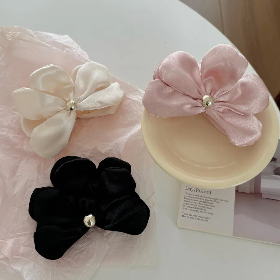 Elegant Satin Hair Claw Clip Petal Shaped Half Updo Glowing 3D Design New Style Women's Fairy Tale Hair Accessories