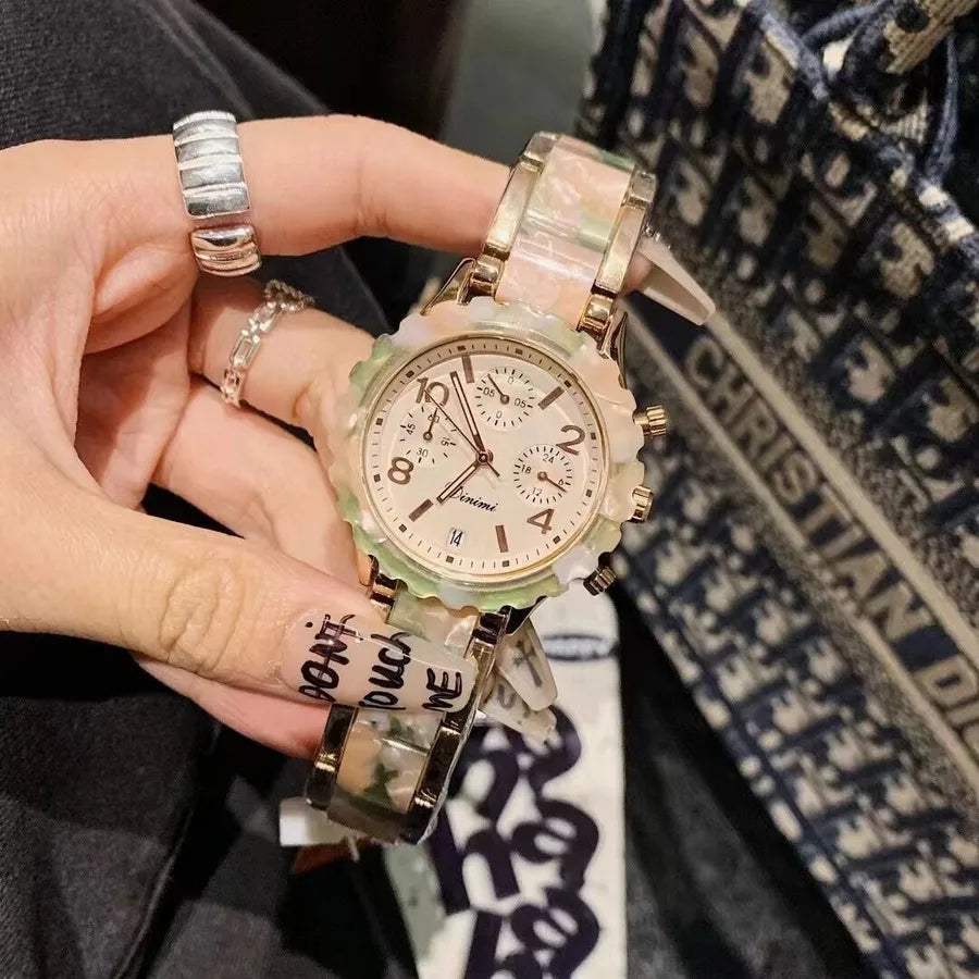 Simple Style Classic Style Leopard Butterfly Double Snap Quartz Women's Watches