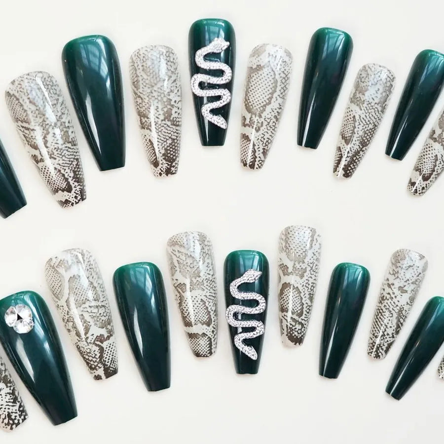 24 pcs/box Wholesale Green Long Silver Snake Rhinestone Press on Nail