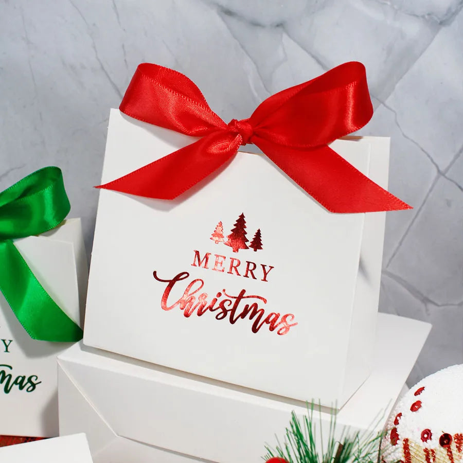 Fashionable Christmas Candy Packaging Box Gift Wrapping Bag Simple Elegant Holiday Season White Card Paper Christmas Tree