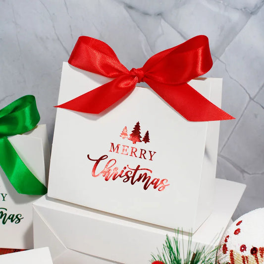 Fashionable Christmas Candy Packaging Box Gift Wrapping Bag Simple Elegant Holiday Season White Card Paper Christmas Tree