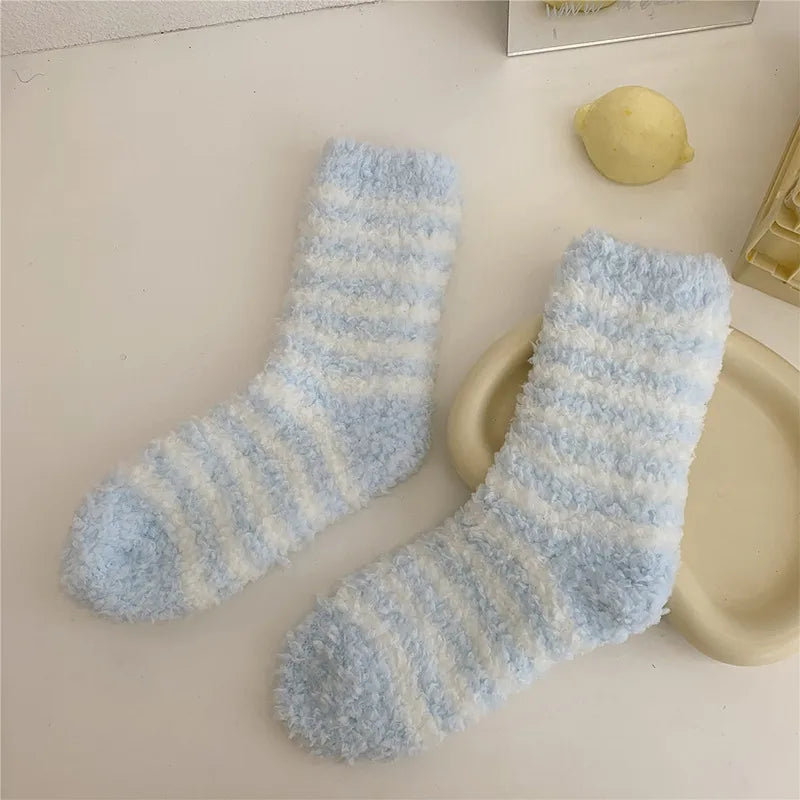 Elegant Lady Women's Solid Color Polyester Ankle Socks A Pair