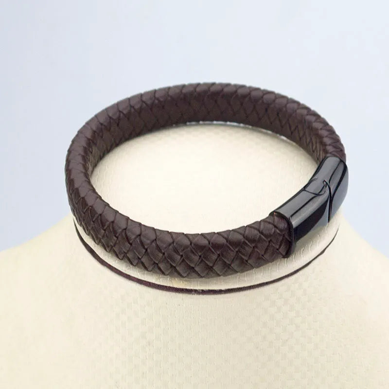 Casual Retro Solid Color 304 Stainless Steel Pu Leather Braid Handmade Men's wristband
