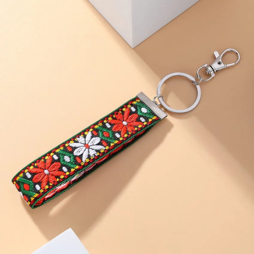 1 Piece Retro Ethnic Style Geometric Metal Knit Unisex Keychain