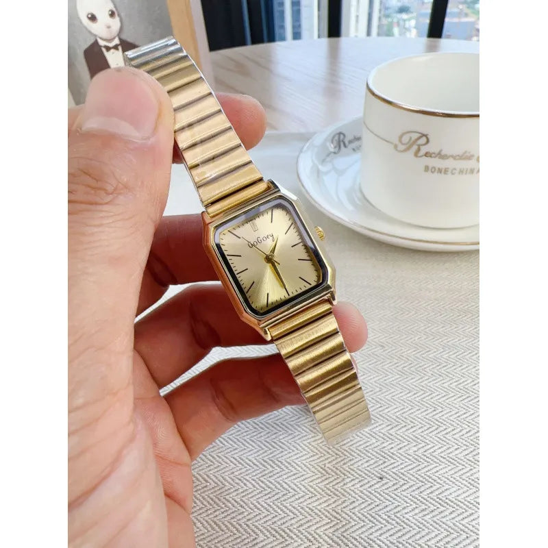 Elegant Quartz Women's Watch Square Steel Band Simple Fashion Retro New Model Round Dial Leather Strap Casual Style