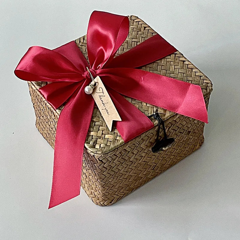pastoral solid color wicker/straw storage basket