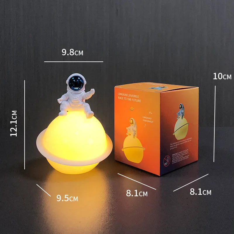 Creative moon lamp children's gift headlamp bedroom bedside lamp decorative table lamp moon lamp astronaut night lamp