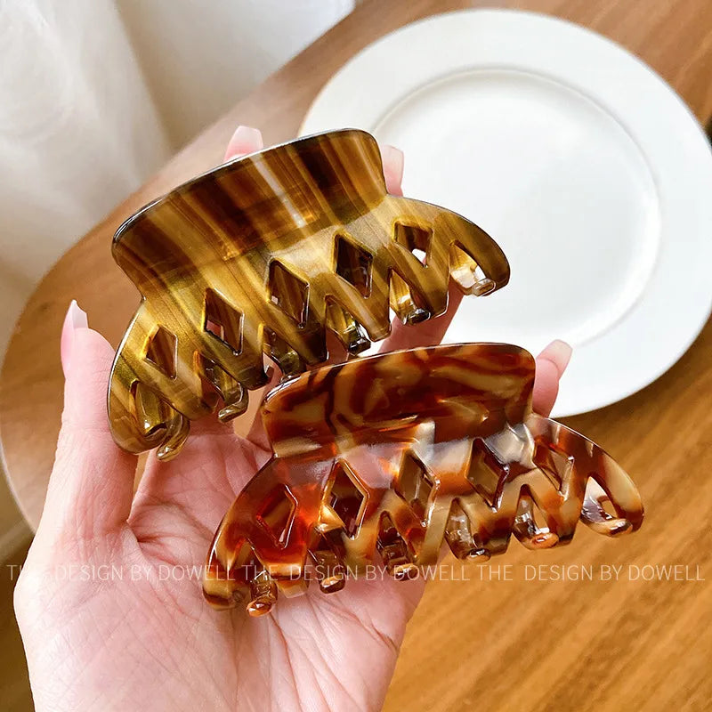 Dove Vintage French Acetate Hair Clip Hollow Out Luxury Shark Clamp Stylish Hair Accessories For Women Elegant Hairpin Headwear
