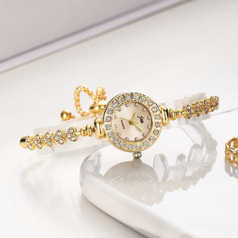Casual Heart Shape Telescopic Rope Quartz Women's Watches