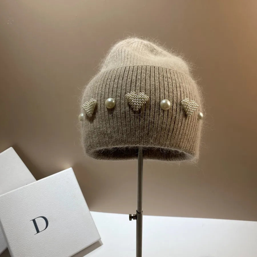 women's sweet heart shape pearl eaveless wool cap