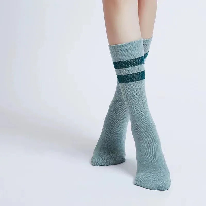 Unisex Casual Sports Letter Stripe Cotton Crew Socks A Pair